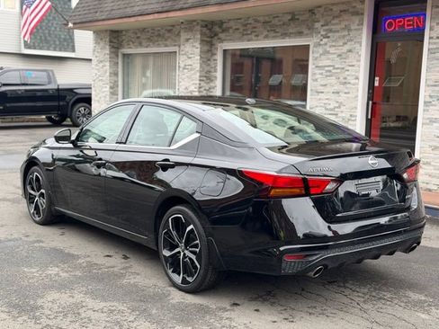 Used 2024 Nissan Altima 2.5 SR AWD/4WD image 8