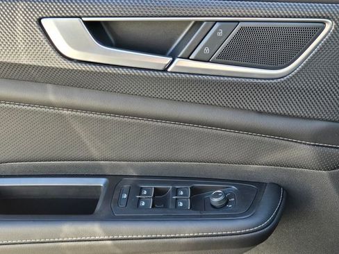 New 2026 Volkswagen Atlas Cross Sport SEL R-Line image 26