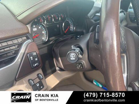 Used 2015 Chevrolet Suburban LTZ image 15