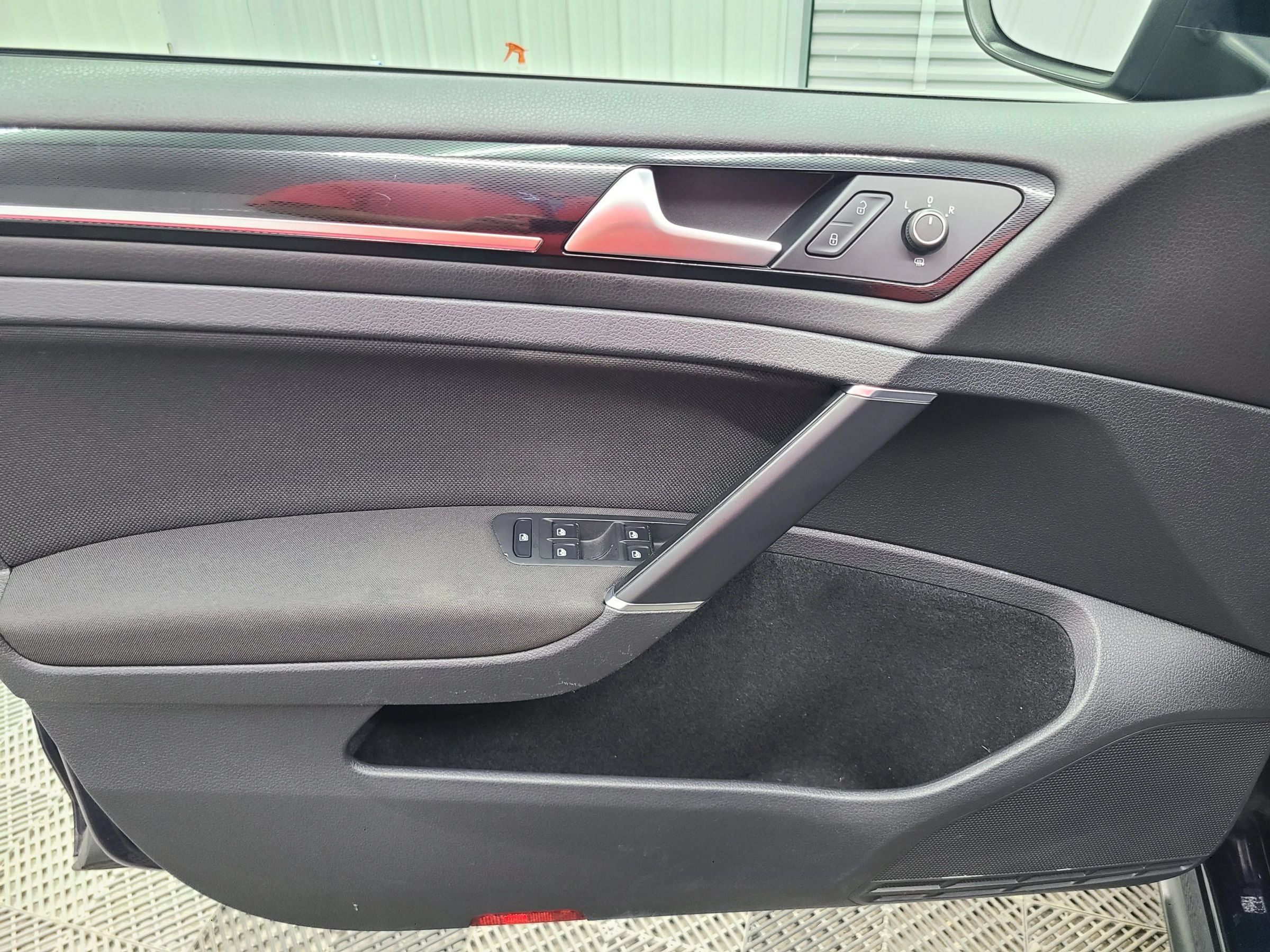 Used 2017 Volkswagen GTI S FWD image 21