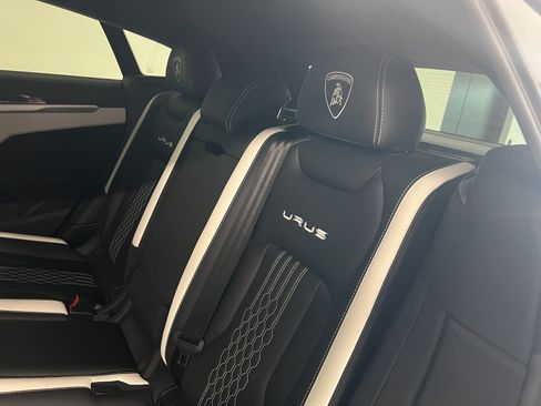 Used 2023 Lamborghini Urus S AWD/4WD image 14