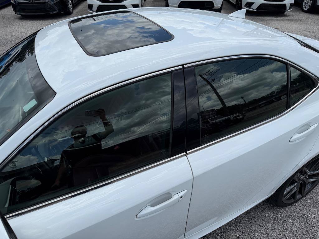 Used 2017 Lexus IS 200t F Sport w/ F Sport Package RWD image 9