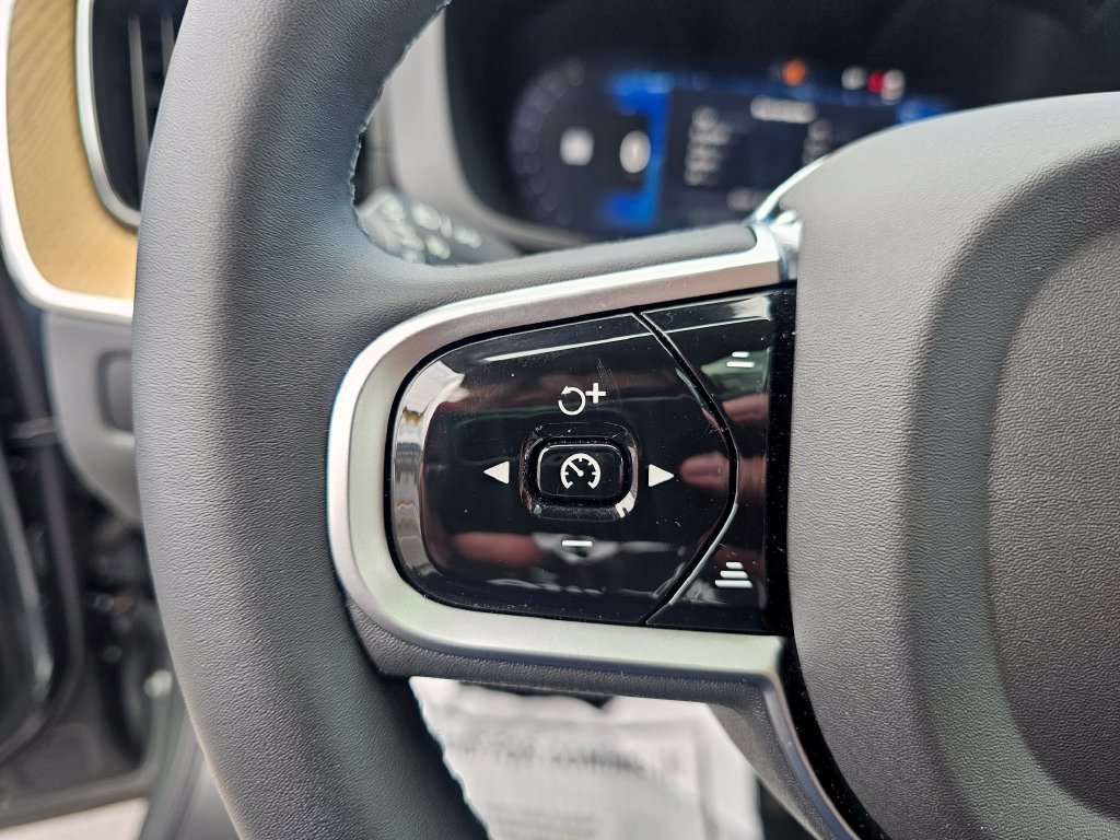 Certified 2026 Volvo XC60 T8 Ultra AWD/4WD image 46