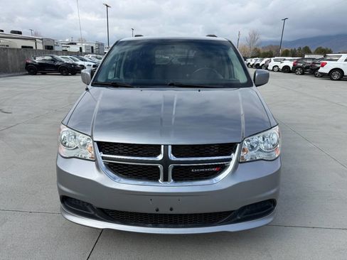 Used 2016 Dodge Grand Caravan SXT w/ Rear Park Assist Package image 8