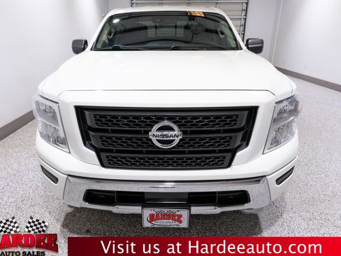 Used 2022 Nissan Titan SV RWD image 7
