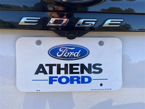 Used 2024 Ford Edge SEL image 7