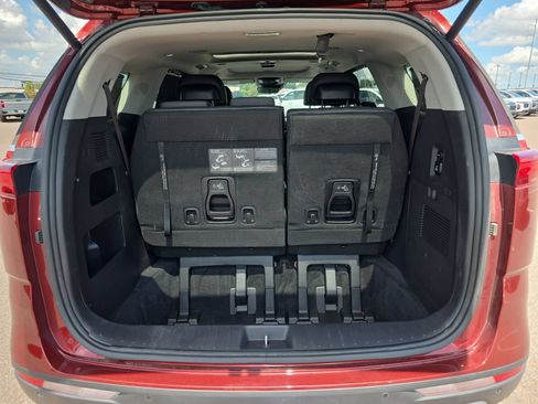 Used 2022 Kia Carnival SX Prestige FWD image 14