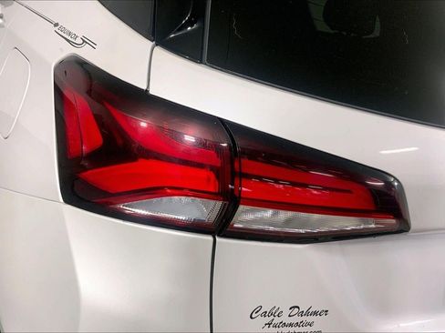 Used 2023 Chevrolet Equinox Premier FWD image 27