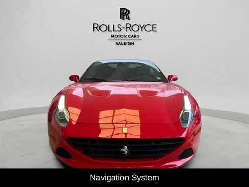 Used 2016 Ferrari California T RWD image 3