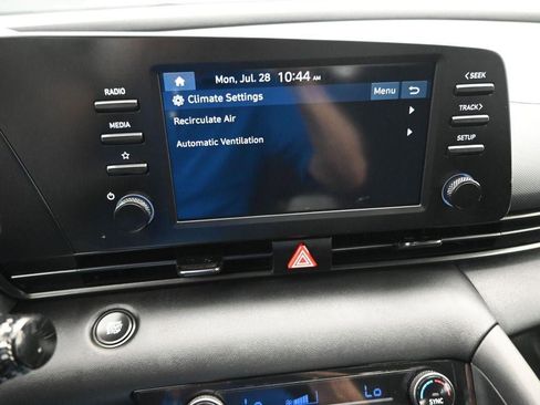 New 2025 Hyundai Elantra Sport image 17