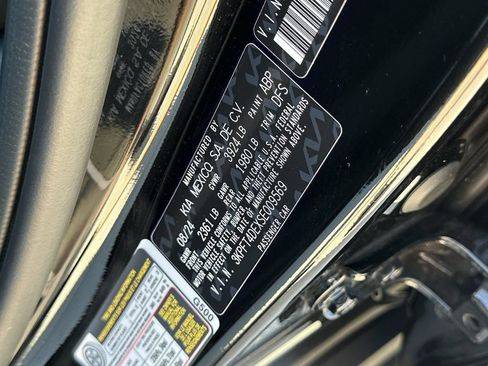 Certified 2025 Kia K4 FWD image 35