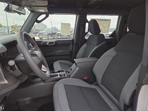 New 2026 Ford Bronco 4-Door AWD/4WD image 19