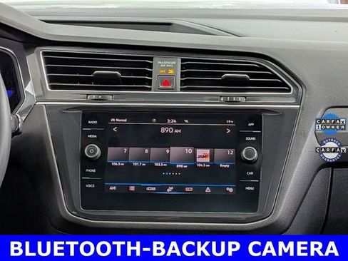 Used 2022 Volkswagen Tiguan SE image 28