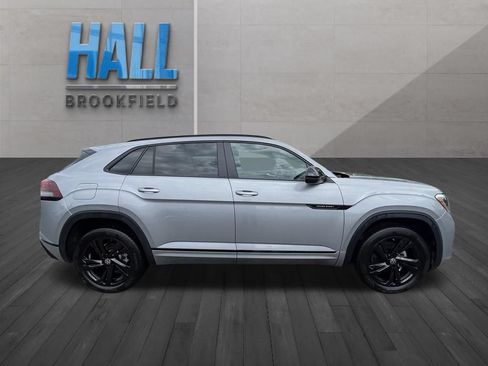 Certified 2025 Volkswagen Atlas Cross Sport SEL R-Line AWD/4WD image 7