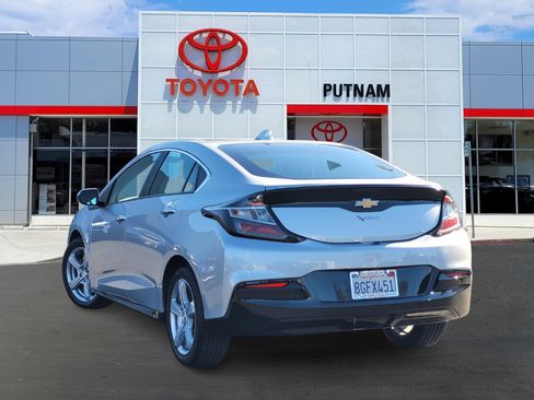 Used 2018 Chevrolet Volt LT image 6