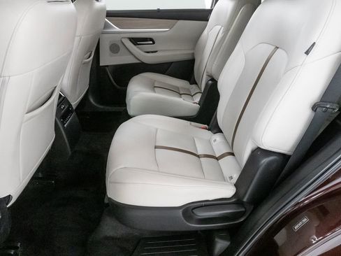 Used 2024 MAZDA CX-90 Plug-In Hybrid w/ Premium Plus AWD/4WD image 29