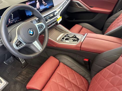Certified 2024 BMW X6 xDrive40i w/ Premium Package AWD/4WD image 4