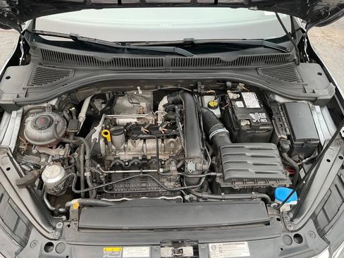 Used 2019 Volkswagen Jetta SE w/ Cold Weather Package FWD image 24