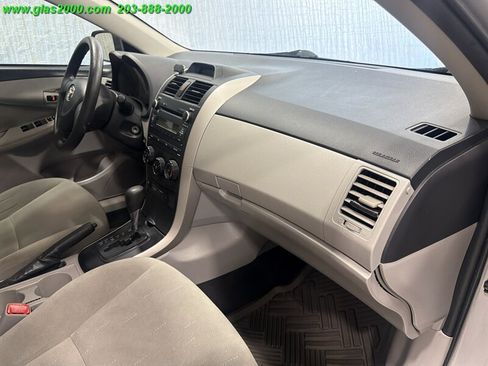 Used 2013 Toyota Corolla L FWD image 4