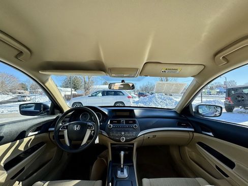 Used 2012 Honda Accord LX image 12