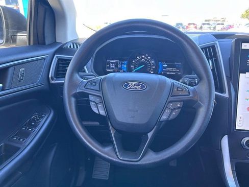 Used 2023 Ford Edge SE image 10