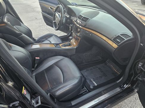 Used 2007 Mercedes-Benz E 63 AMG 4dr Sdn 6.3L AMG RWD image 16