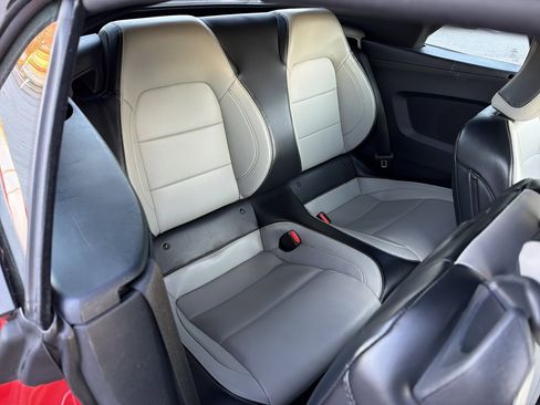 Used 2024 Ford Mustang Premium image 16