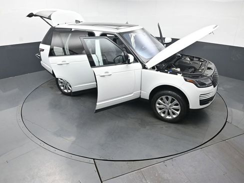 Used 2018 Land Rover Range Rover image 55
