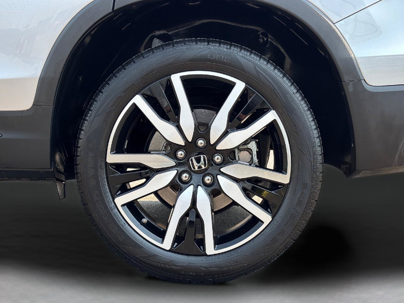 Certified 2022 Honda Pilot Touring image 14