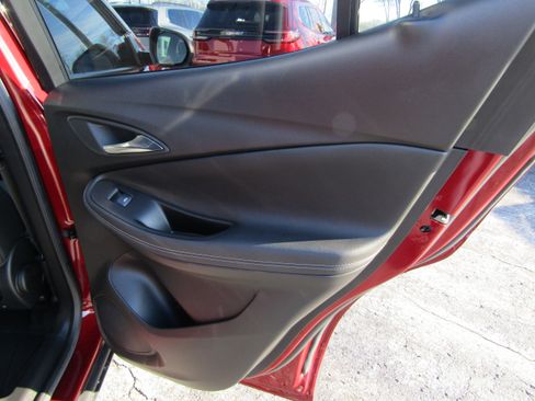 Used 2022 Buick Encore GX Essence w/ Experience Buick Package image 16