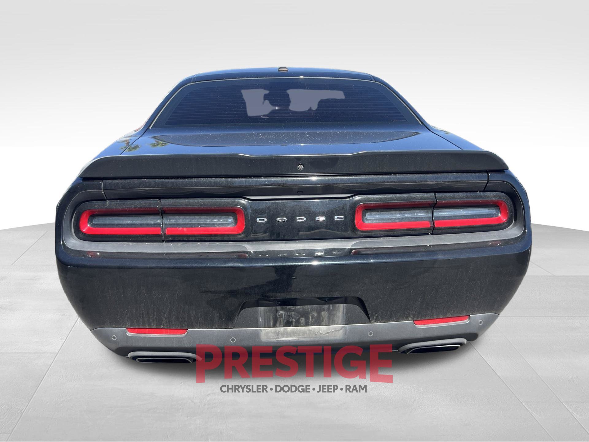 Used 2023 Dodge Challenger R/T RWD image 7