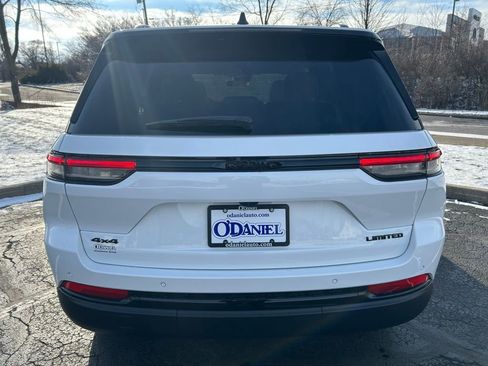 New 2025 Jeep Grand Cherokee Limited w/ Black Appearance Package AWD/4WD image 25