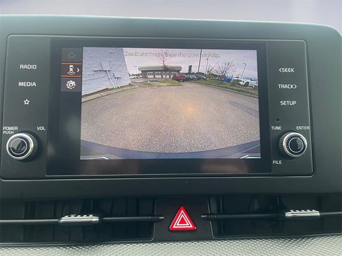 Used 2024 Kia Sportage LX image 14