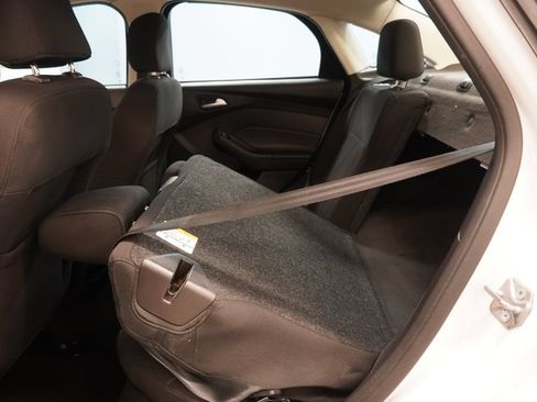 Used 2016 Ford Focus SE FWD image 26