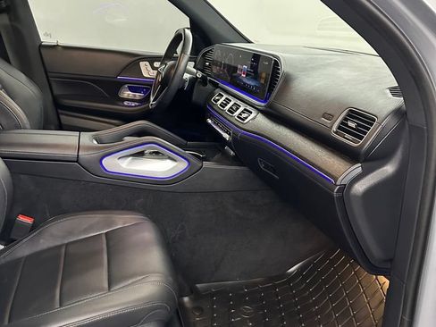 Used 2024 Mercedes-Benz GLE 450 4MATIC w/ AMG Line Exterior image 32