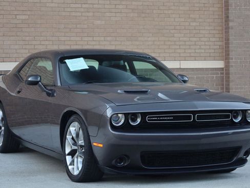 Used 2023 Dodge Challenger GT RWD image 7