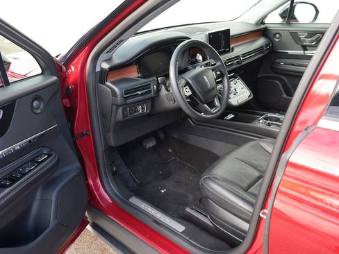 Used 2021 Lincoln Corsair Reserve w/ Sport Package image 15