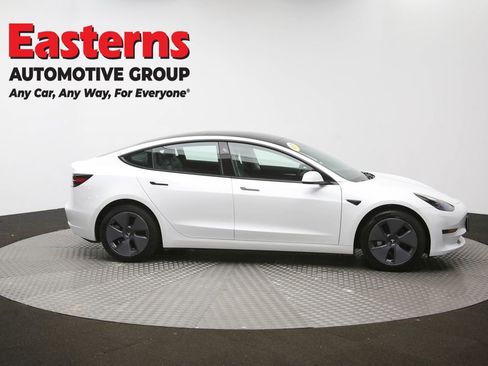 Used 2023 Tesla Model 3 Standard Range image 42