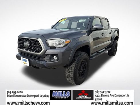 Used 2018 Toyota Tacoma TRD Off-Road AWD/4WD image 1