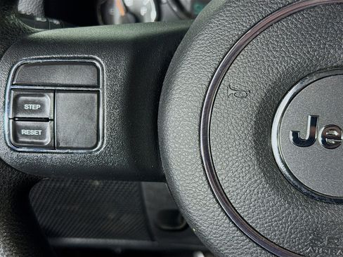 Used 2017 Jeep Wrangler Sport image 13