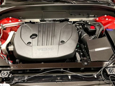 Used 2023 Volvo XC60 B5 Plus w/ Climate Package image 10