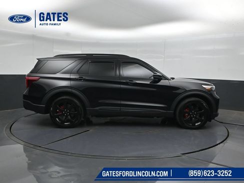 Used 2022 Ford Explorer ST w/ Equipment Group 401A AWD/4WD image 3