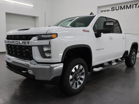 Used 2022 Chevrolet Silverado 2500 LT w/ Convenience Package AWD/4WD image 7