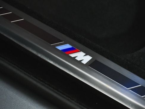 Used 2023 BMW i7 xDrive60 image 21