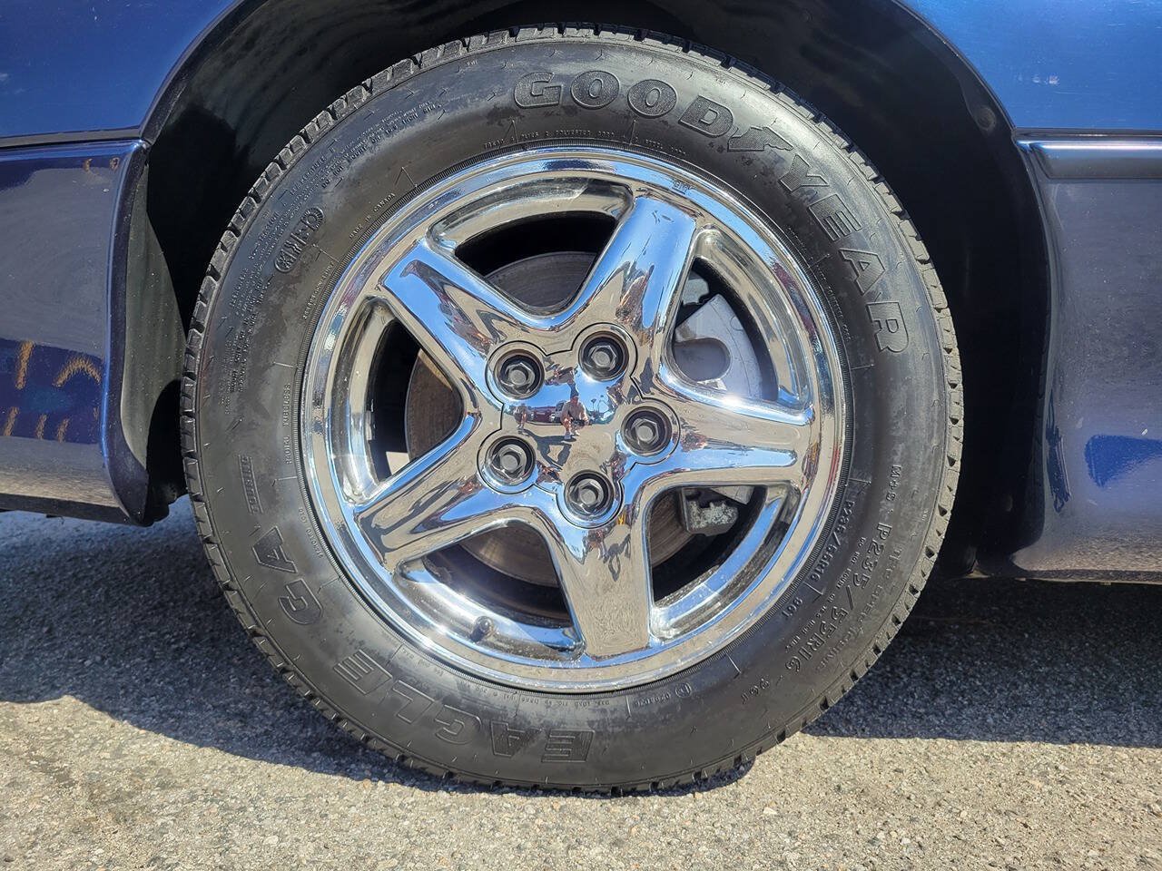 Used 1998 Chevrolet Camaro LT RWD image 11