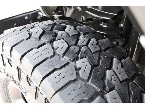 Used 2023 Jeep Gladiator Rubicon w/ LED Lighting Group image 30