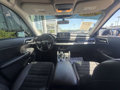 Used 2022 Mitsubishi Outlander SE AWD/4WD image 26