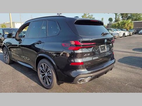 New 2026 BMW X5 xDrive50e w/ M Sport Package image 14