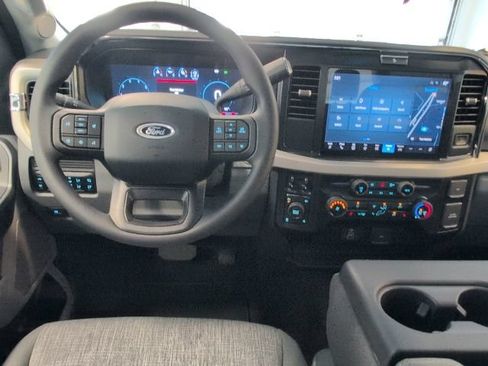 New 2026 Ford F250 XLT w/ XLT Premium Package AWD/4WD image 17