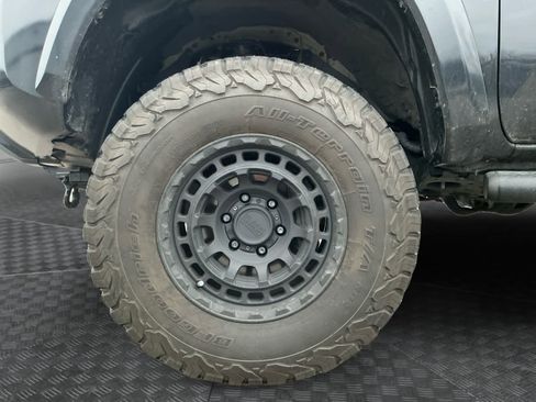 Used 2022 Toyota Tacoma SR5 w/ Black Out Package (TMS) image 10